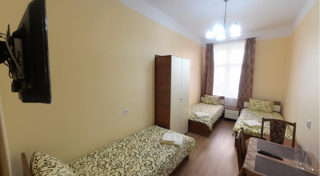 Apartment On Voloshyna Lviv Ngoại thất bức ảnh